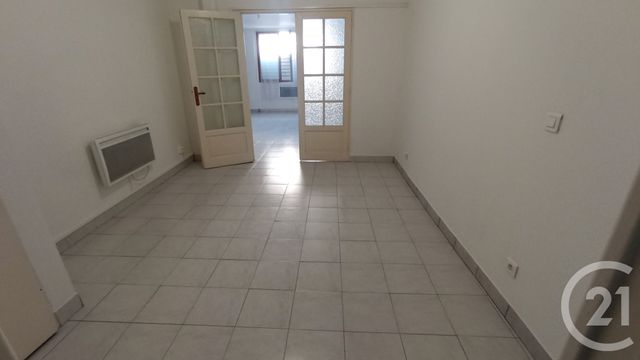 Appartement F1 bis à louer - 2 pièces - 51.18 m2 - MARSEILLE - 13004 - PROVENCE-ALPES-COTE-D-AZUR - Century 21 Longchamp Immobilier