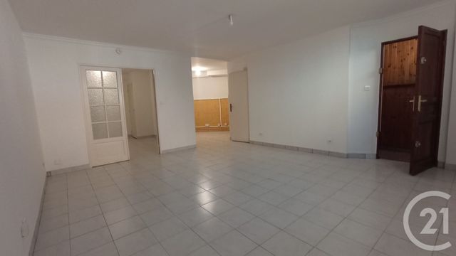 Appartement F1 bis à louer - 2 pièces - 51.18 m2 - MARSEILLE - 13004 - PROVENCE-ALPES-COTE-D-AZUR - Century 21 Longchamp Immobilier