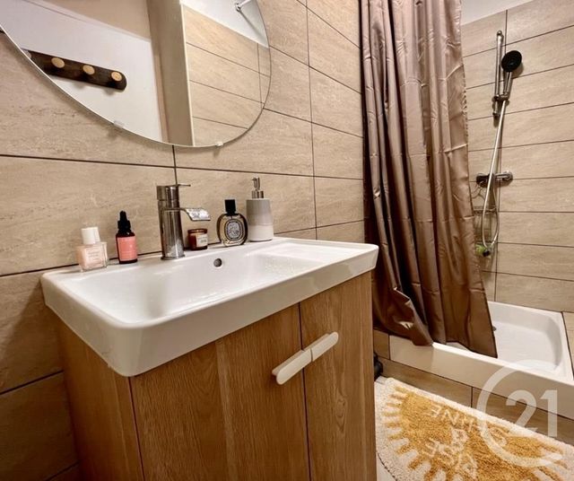 Appartement F2 à louer - 2 pièces - 32.78 m2 - MARSEILLE - 13004 - PROVENCE-ALPES-COTE-D-AZUR - Century 21 Longchamp Immobilier