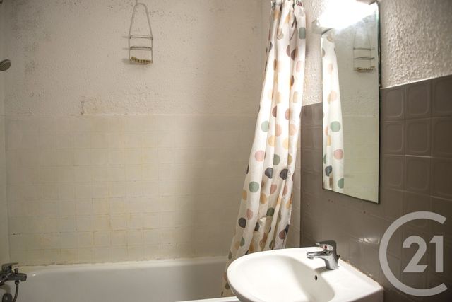 Appartement T1 à vendre - 1 pièce - 29.82 m2 - MARSEILLE - 13003 - PROVENCE-ALPES-COTE-D-AZUR - Century 21 Longchamp Immobilier