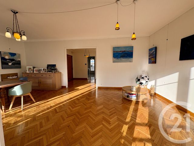 Appartement T4 à vendre - 4 pièces - 117.05 m2 - MARSEILLE - 13005 - PROVENCE-ALPES-COTE-D-AZUR - Century 21 Longchamp Immobilier
