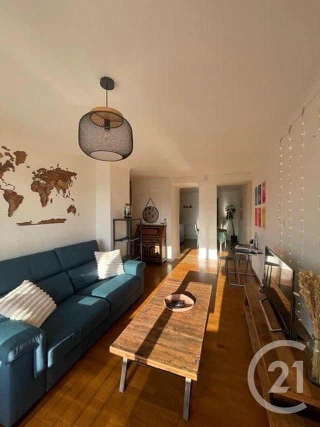 Appartement Chambre à louer - 1 pièce - 11.0 m2 - MARSEILLE - 13004 - PROVENCE-ALPES-COTE-D-AZUR - Century 21 Longchamp Immobilier