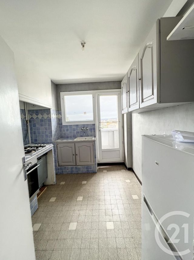 Appartement T3 à louer - 3 pièces - 66.8 m2 - MARSEILLE - 13004 - PROVENCE-ALPES-COTE-D-AZUR - Century 21 Longchamp Immobilier