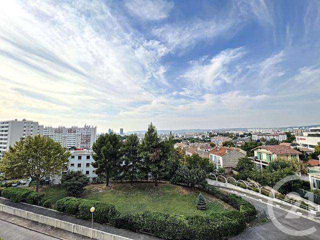 Appartement T3 à louer - 3 pièces - 66.8 m2 - MARSEILLE - 13004 - PROVENCE-ALPES-COTE-D-AZUR - Century 21 Longchamp Immobilier