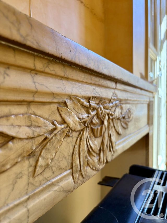 Appartement T3 à vendre - 3 pièces - 105.0 m2 - MARSEILLE - 13004 - PROVENCE-ALPES-COTE-D-AZUR - Century 21 Longchamp Immobilier