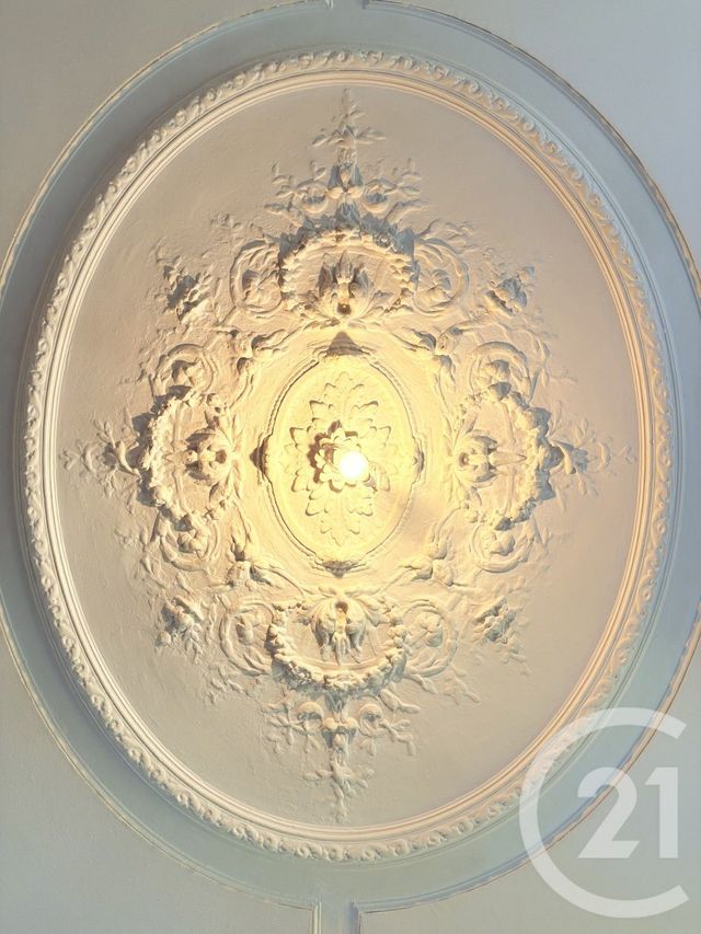 Appartement T3 à vendre - 3 pièces - 105.0 m2 - MARSEILLE - 13004 - PROVENCE-ALPES-COTE-D-AZUR - Century 21 Longchamp Immobilier