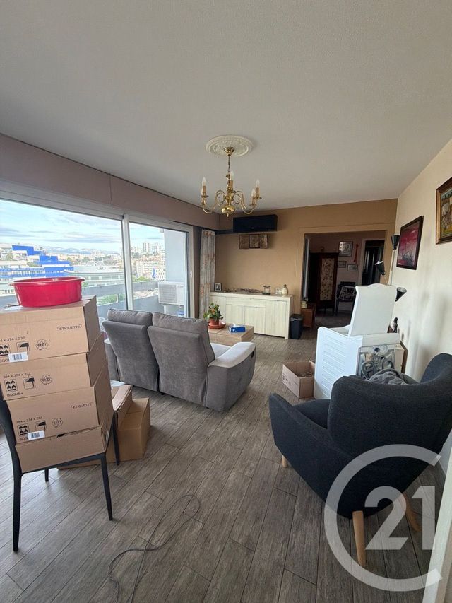 Appartement F3 à vendre - 3 pièces - 74.1 m2 - MARSEILLE - 13004 - PROVENCE-ALPES-COTE-D-AZUR - Century 21 Longchamp Immobilier