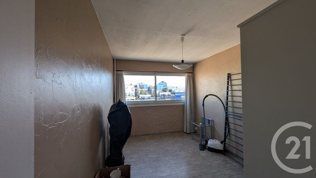 Appartement F3 à vendre - 3 pièces - 74.1 m2 - MARSEILLE - 13004 - PROVENCE-ALPES-COTE-D-AZUR - Century 21 Longchamp Immobilier
