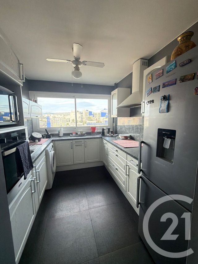 Appartement F3 à vendre - 3 pièces - 74.1 m2 - MARSEILLE - 13004 - PROVENCE-ALPES-COTE-D-AZUR - Century 21 Longchamp Immobilier