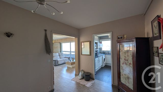 Appartement F3 à vendre - 3 pièces - 74.1 m2 - MARSEILLE - 13004 - PROVENCE-ALPES-COTE-D-AZUR - Century 21 Longchamp Immobilier