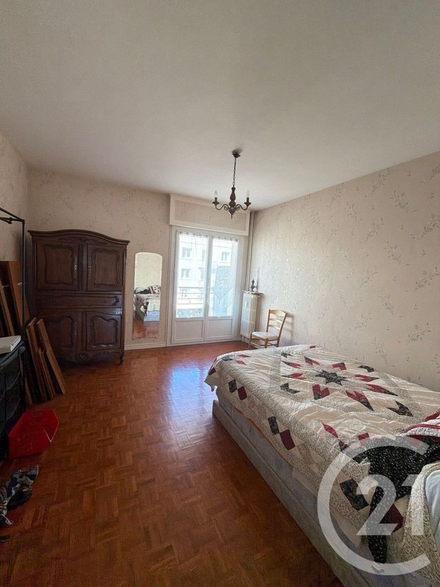 Appartement F3 à vendre - 3 pièces - 76.09 m2 - MARSEILLE - 13005 - PROVENCE-ALPES-COTE-D-AZUR - Century 21 Longchamp Immobilier