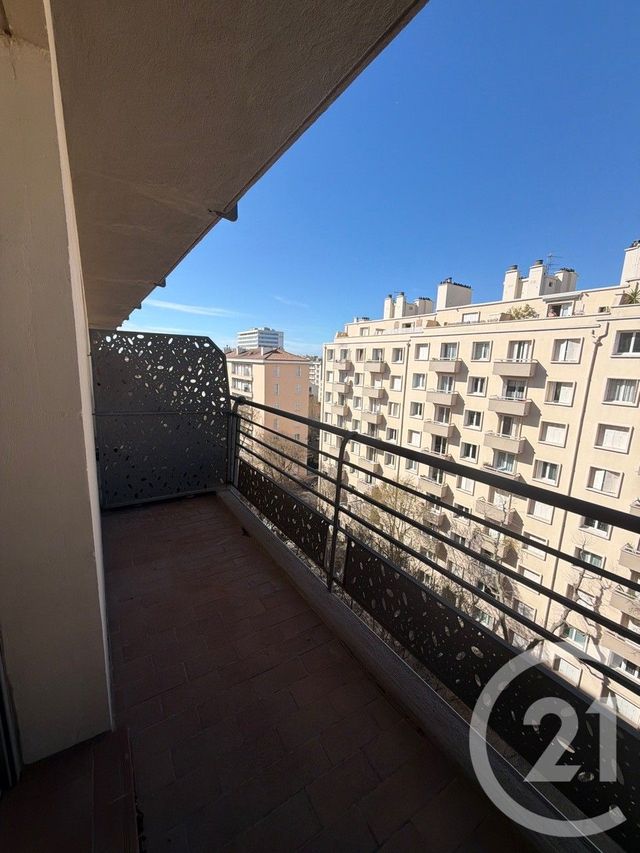 Appartement F3 à vendre - 3 pièces - 76.09 m2 - MARSEILLE - 13005 - PROVENCE-ALPES-COTE-D-AZUR - Century 21 Longchamp Immobilier