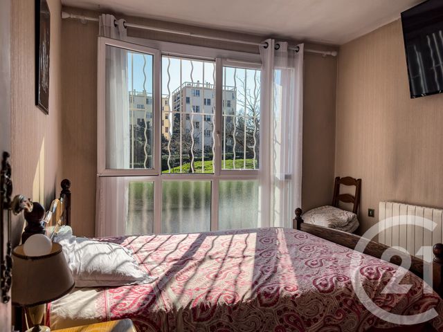 Appartement à vendre - 4 pièces - 66.0 m2 - MARSEILLE - 13014 - PROVENCE-ALPES-COTE-D-AZUR - Century 21 Longchamp Immobilier