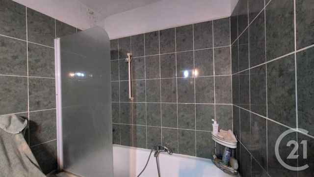 Appartement T3 à vendre - 3 pièces - 54.3 m2 - MARSEILLE - 13004 - PROVENCE-ALPES-COTE-D-AZUR - Century 21 Longchamp Immobilier