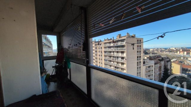 Appartement T3 à vendre - 3 pièces - 54.3 m2 - MARSEILLE - 13004 - PROVENCE-ALPES-COTE-D-AZUR - Century 21 Longchamp Immobilier