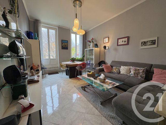 Appartement T3 à vendre - 3 pièces - 69.5 m2 - MARSEILLE - 13004 - PROVENCE-ALPES-COTE-D-AZUR - Century 21 Longchamp Immobilier