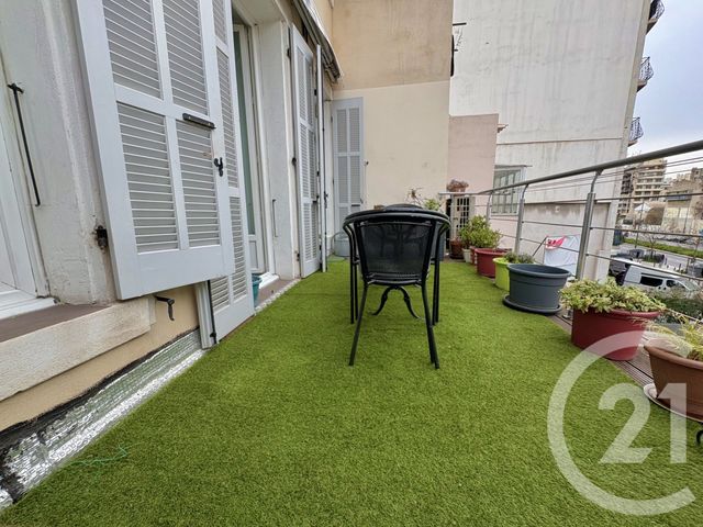 Appartement T3 à vendre - 3 pièces - 69.5 m2 - MARSEILLE - 13004 - PROVENCE-ALPES-COTE-D-AZUR - Century 21 Longchamp Immobilier