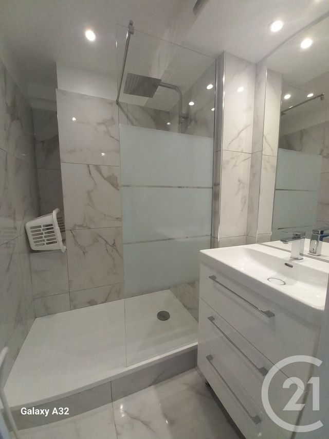 Appartement F2 à louer - 2 pièces - 43.76 m2 - MARSEILLE - 13004 - PROVENCE-ALPES-COTE-D-AZUR - Century 21 Longchamp Immobilier
