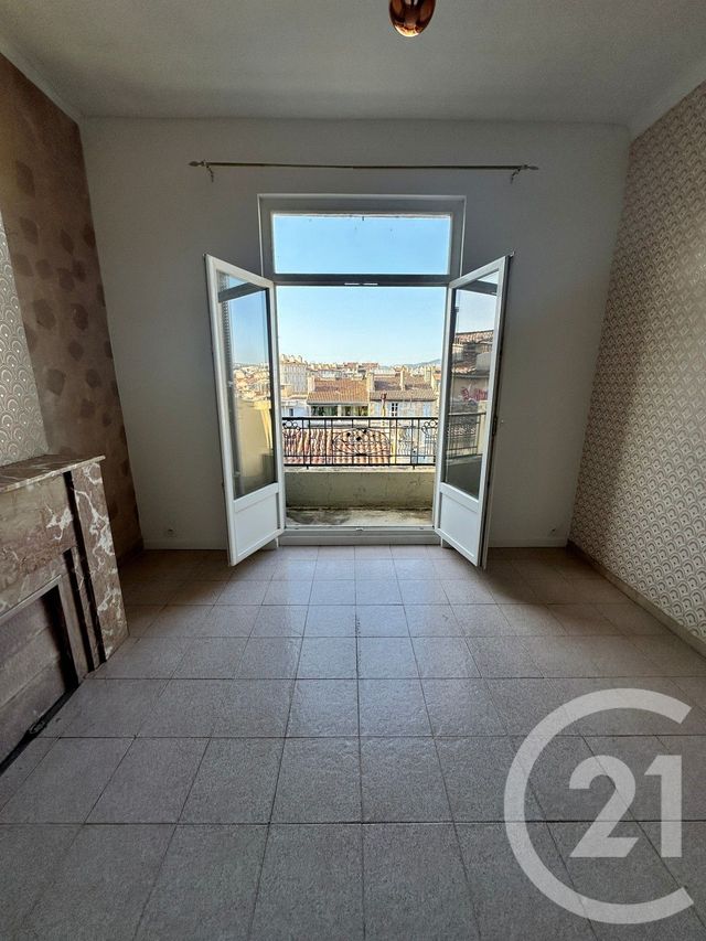 Appartement T2 à vendre - 2 pièces - 34.14 m2 - MARSEILLE - 13005 - PROVENCE-ALPES-COTE-D-AZUR - Century 21 Longchamp Immobilier