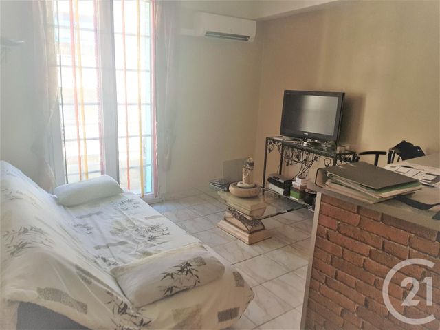 Appartement T2 à vendre - 2 pièces - 35.3 m2 - MARSEILLE - 13005 - PROVENCE-ALPES-COTE-D-AZUR - Century 21 Longchamp Immobilier