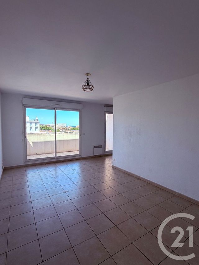 Appartement T3 à vendre - 3 pièces - 61.83 m2 - MARSEILLE - 13004 - PROVENCE-ALPES-COTE-D-AZUR - Century 21 Longchamp Immobilier