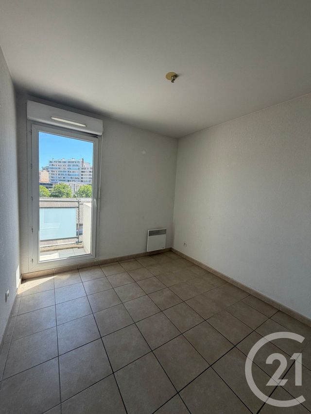 Appartement T3 à vendre - 3 pièces - 61.83 m2 - MARSEILLE - 13004 - PROVENCE-ALPES-COTE-D-AZUR - Century 21 Longchamp Immobilier