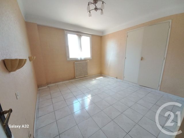 Appartement F3 à louer - 3 pièces - 62.56 m2 - MARSEILLE - 13004 - PROVENCE-ALPES-COTE-D-AZUR - Century 21 Longchamp Immobilier