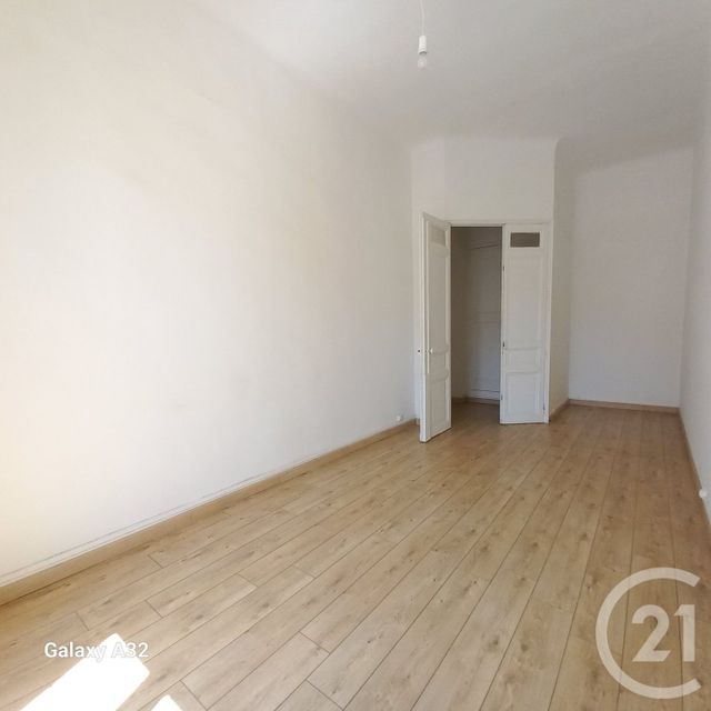 Appartement F4 à louer - 4 pièces - 120.0 m2 - MARSEILLE - 13006 - PROVENCE-ALPES-COTE-D-AZUR - Century 21 Longchamp Immobilier