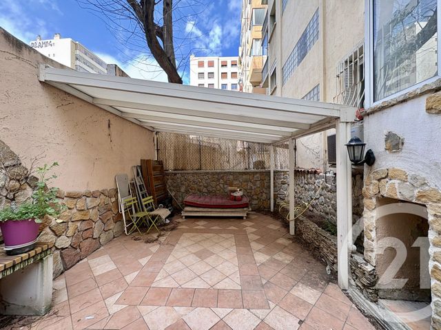 Appartement T2 à vendre - 2 pièces - 45.2 m2 - MARSEILLE - 13005 - PROVENCE-ALPES-COTE-D-AZUR - Century 21 Longchamp Immobilier