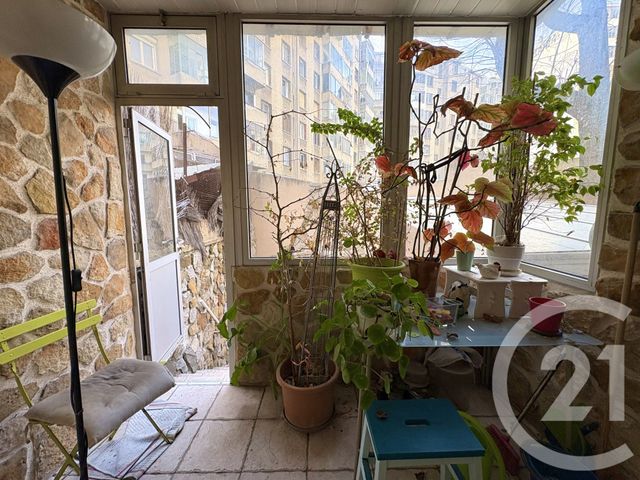 Appartement T2 à vendre - 2 pièces - 45.2 m2 - MARSEILLE - 13005 - PROVENCE-ALPES-COTE-D-AZUR - Century 21 Longchamp Immobilier