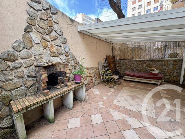 Appartement T2 à vendre - 2 pièces - 45.2 m2 - MARSEILLE - 13005 - PROVENCE-ALPES-COTE-D-AZUR - Century 21 Longchamp Immobilier