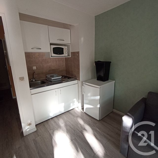 Appartement Studio à louer - 1 pièce - 21.04 m2 - MARSEILLE - 13006 - PROVENCE-ALPES-COTE-D-AZUR - Century 21 Longchamp Immobilier