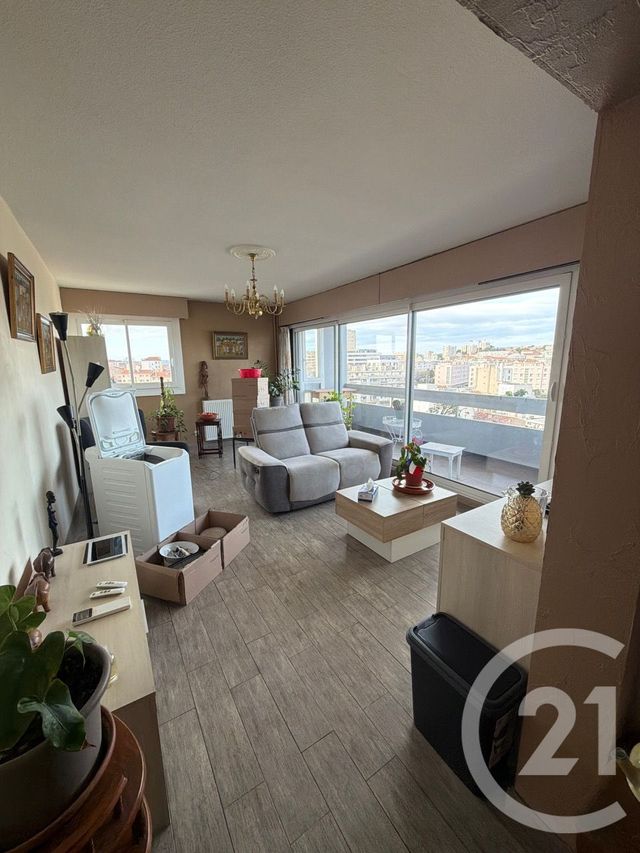 Appartement F3 à vendre - 3 pièces - 74.1 m2 - MARSEILLE - 13004 - PROVENCE-ALPES-COTE-D-AZUR - Century 21 Longchamp Immobilier