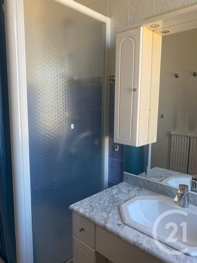 Appartement F3 à louer - 3 pièces - 66.06 m2 - MARSEILLE - 13004 - PROVENCE-ALPES-COTE-D-AZUR - Century 21 Longchamp Immobilier