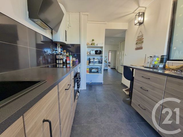 Appartement T4 à vendre - 4 pièces - 82.0 m2 - MARSEILLE - 13014 - PROVENCE-ALPES-COTE-D-AZUR - Century 21 Longchamp Immobilier
