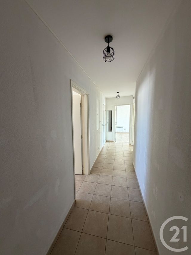 Appartement T3 à vendre - 3 pièces - 65.44 m2 - MARSEILLE - 13004 - PROVENCE-ALPES-COTE-D-AZUR - Century 21 Longchamp Immobilier