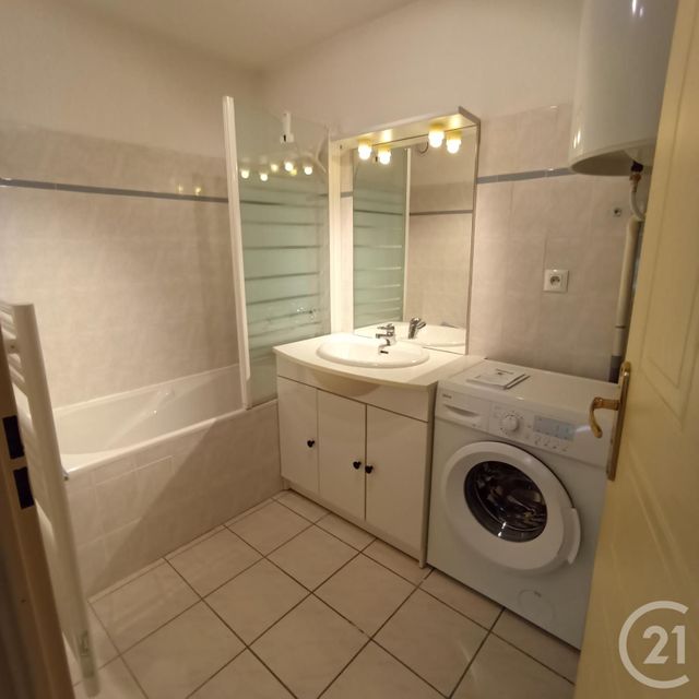 Appartement F2 à louer - 2 pièces - 42.0 m2 - MARSEILLE - 13001 - PROVENCE-ALPES-COTE-D-AZUR - Century 21 Longchamp Immobilier