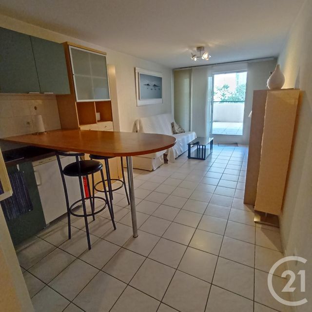 Appartement F2 à louer - 2 pièces - 42.0 m2 - MARSEILLE - 13001 - PROVENCE-ALPES-COTE-D-AZUR - Century 21 Longchamp Immobilier