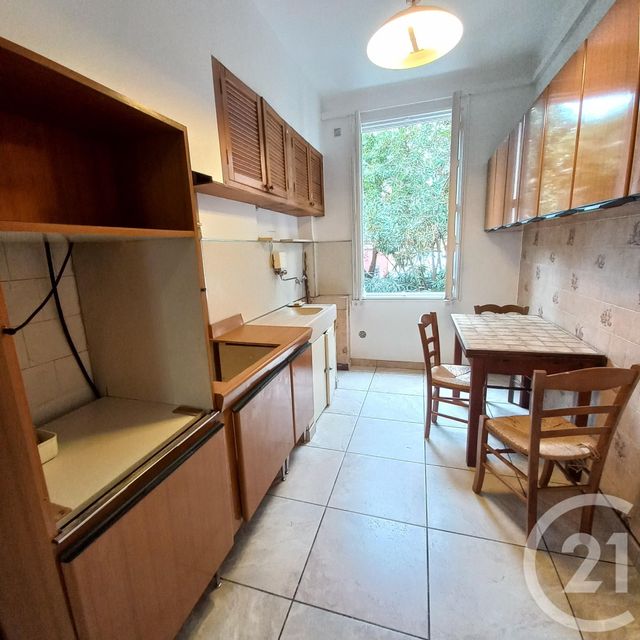 Appartement T2 à louer - 2 pièces - 59.22 m2 - MARSEILLE - 13001 - PROVENCE-ALPES-COTE-D-AZUR - Century 21 Longchamp Immobilier